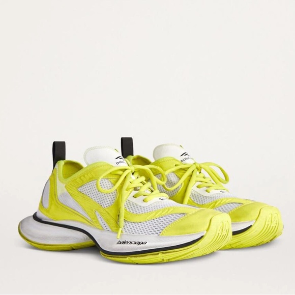 BALENCIAGAMen's Circuit Sneaker in Neon Yellow/white/black size 43 US 10